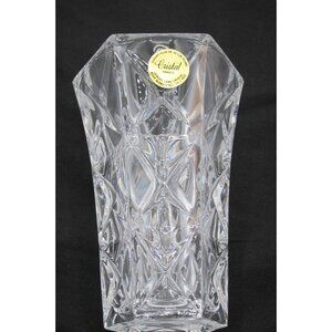 Avon Crystal Bud Vase 24% Lead Crystal New in Original Box
